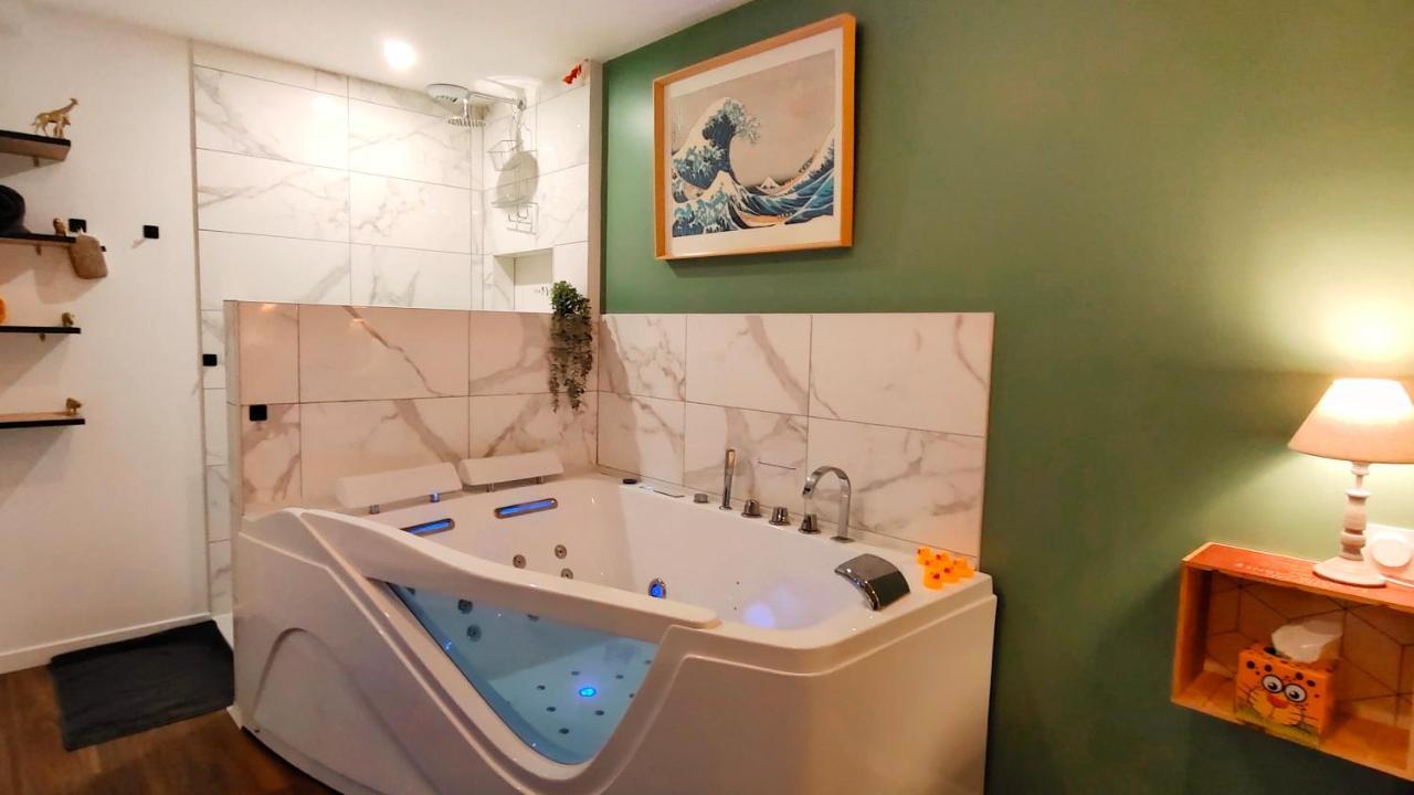 Votre Escale Jungle Sauna & Spa ニオール エクステリア 写真